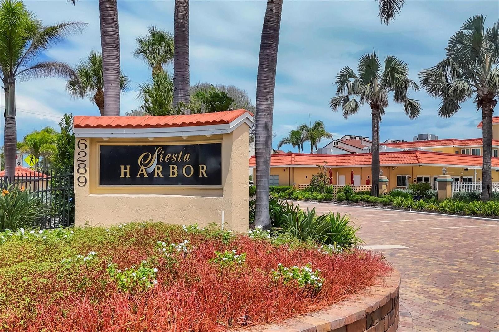 SIESTA HARBOR II - Residential Lease