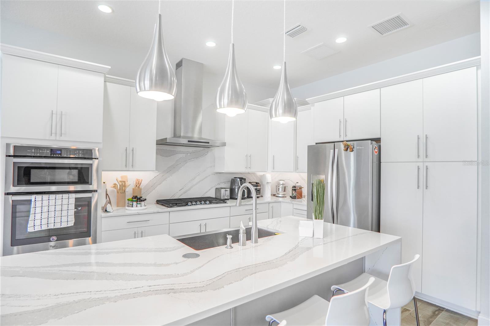 ROYAL CYPRESS PRESERVE - Residential