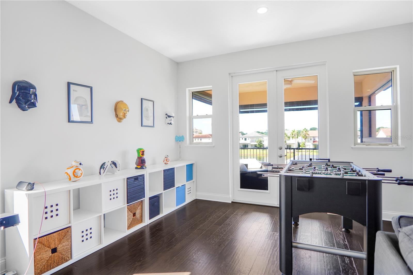 ROYAL CYPRESS PRESERVE - Residential