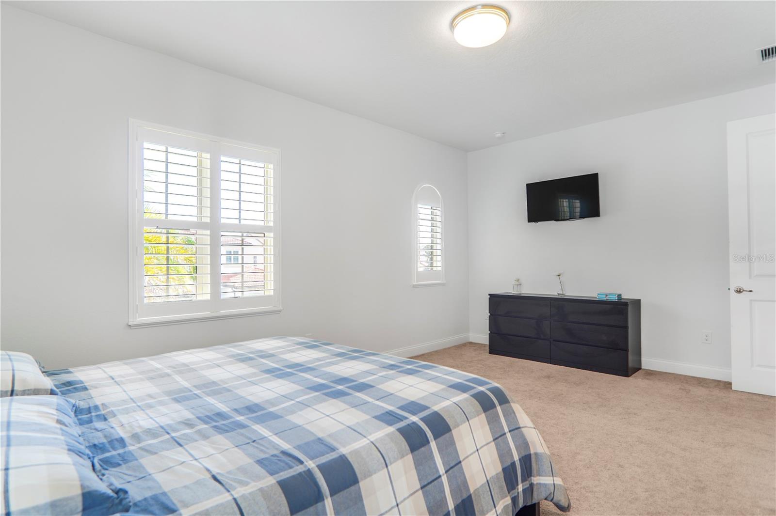 ROYAL CYPRESS PRESERVE - Residential