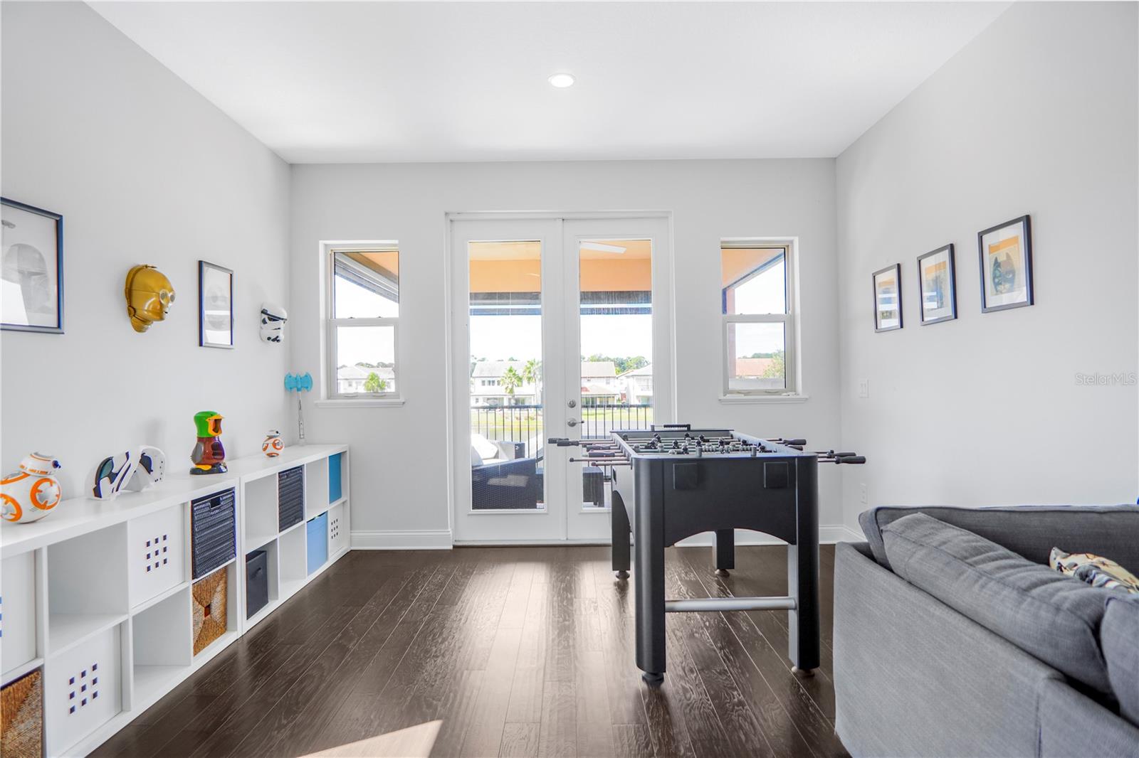 ROYAL CYPRESS PRESERVE - Residential