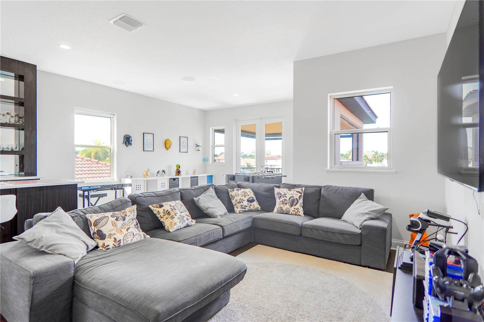 ROYAL CYPRESS PRESERVE - Residential