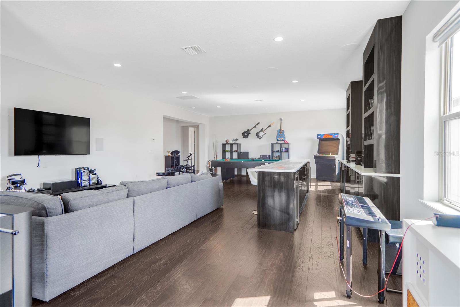 ROYAL CYPRESS PRESERVE - Residential