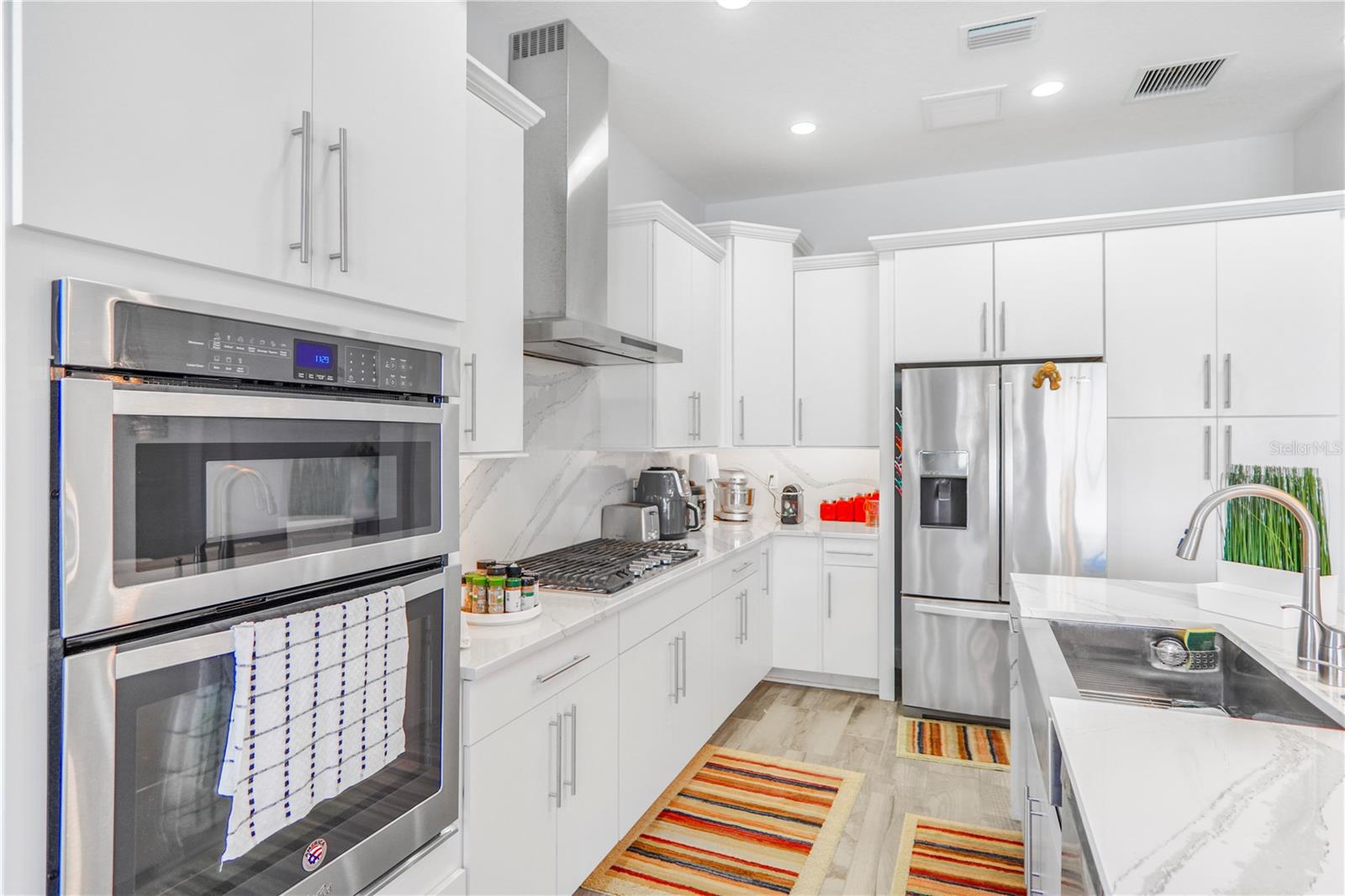 ROYAL CYPRESS PRESERVE - Residential