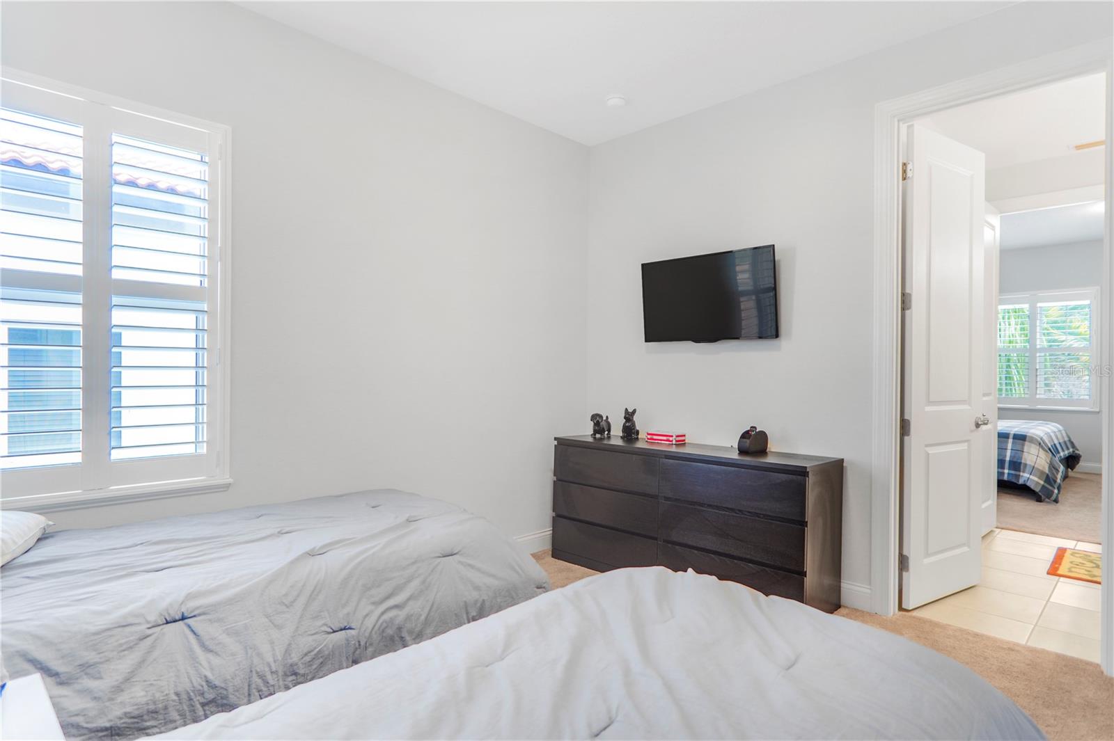 ROYAL CYPRESS PRESERVE - Residential