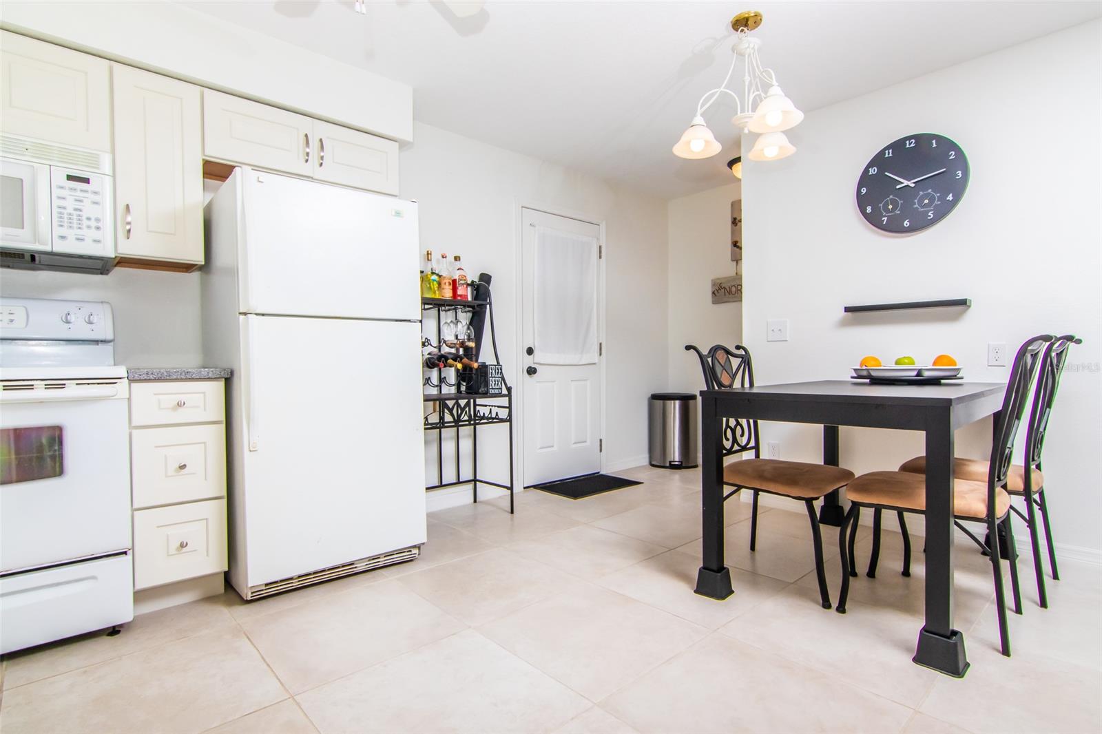 Detwilers N 650 Ft Lt 02 16 17 34 New Smyrna Beach - Residential