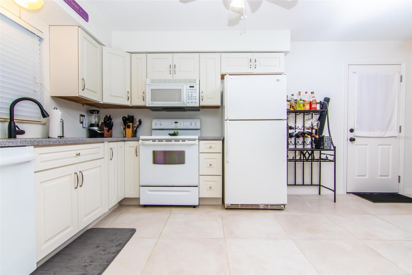 Detwilers N 650 Ft Lt 02 16 17 34 New Smyrna Beach - Residential