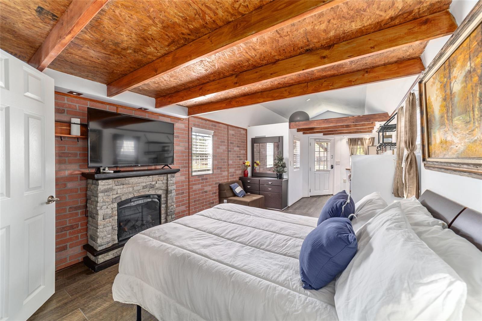 FOREST LAKES CAMPSITES - Residential