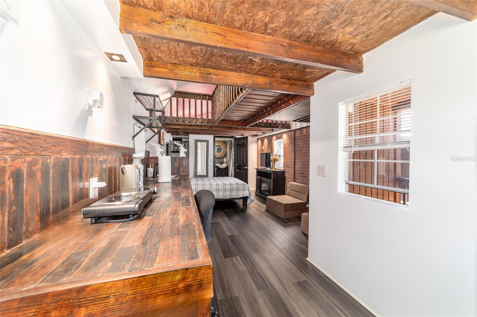 FOREST LAKES CAMPSITES - Residential