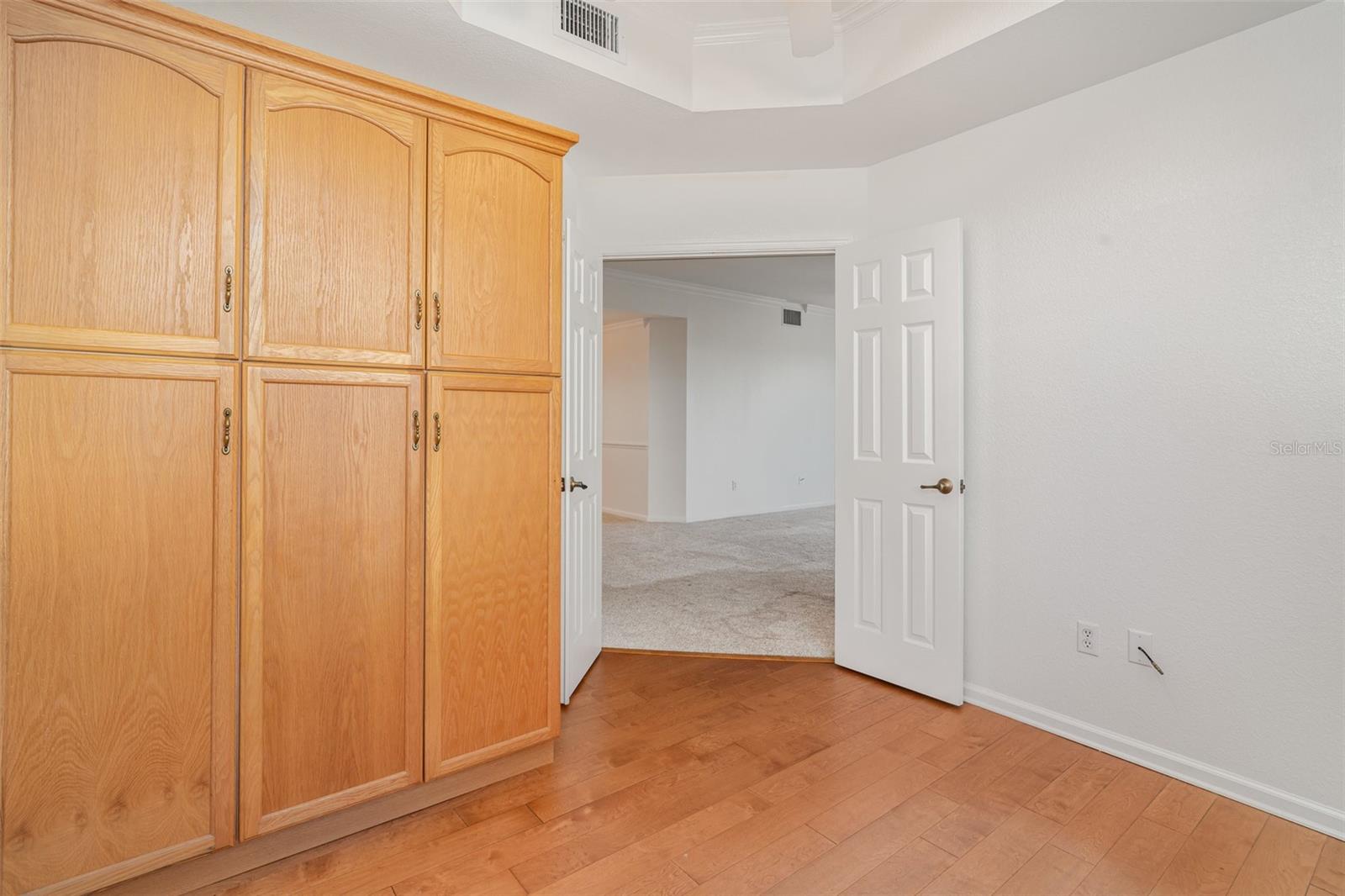 RIVERWOOD - Residential