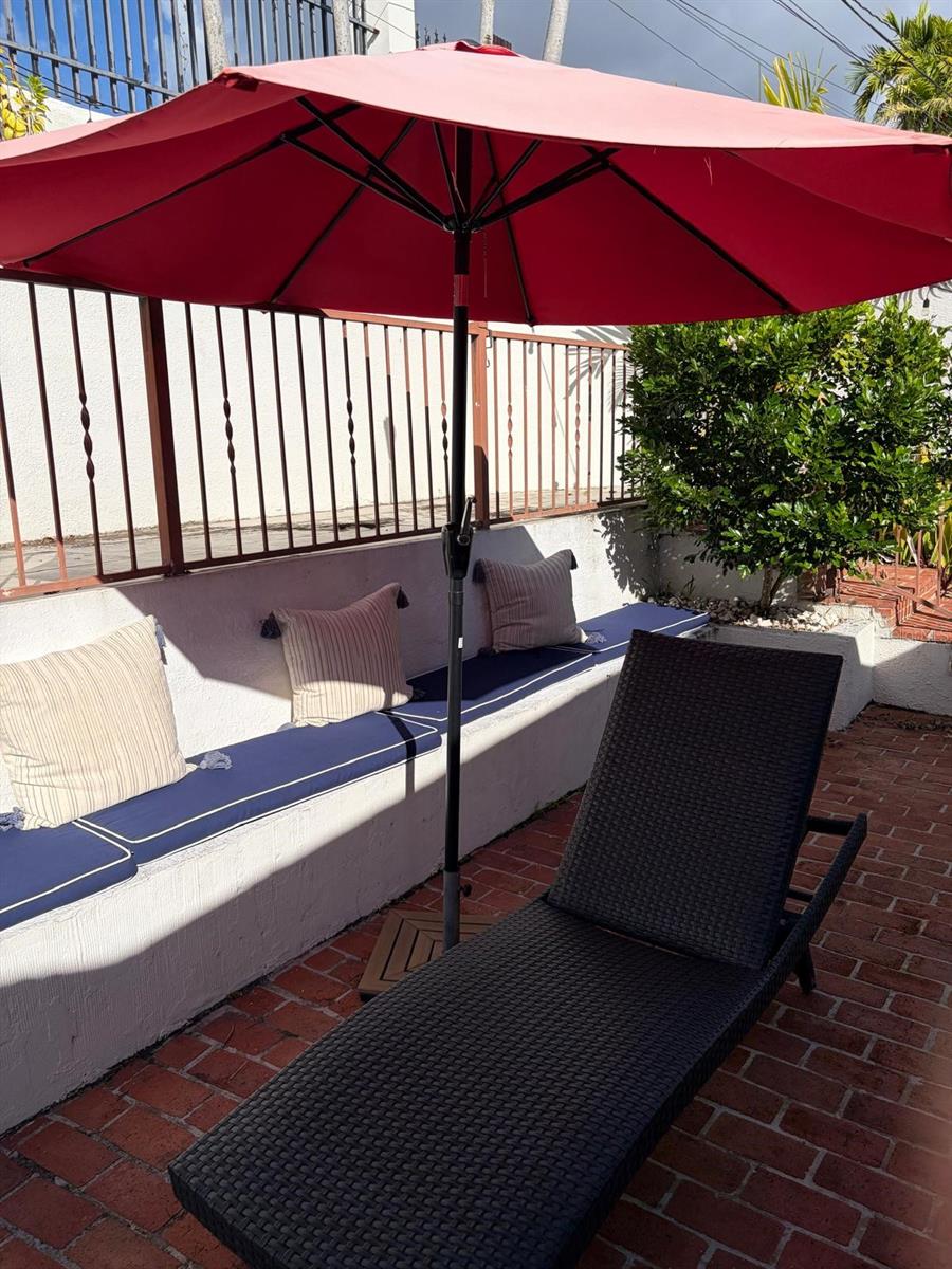 URBANIZACION TORRIMAR - Residential