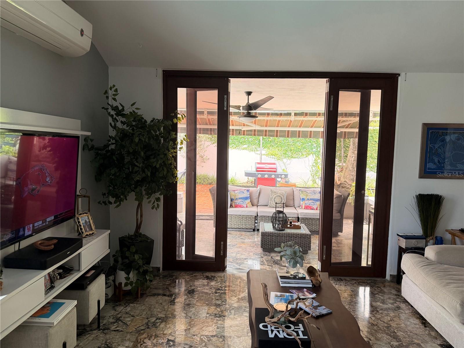 URBANIZACION TORRIMAR - Residential