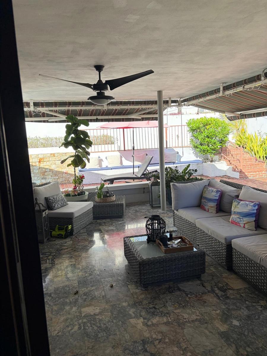 URBANIZACION TORRIMAR - Residential