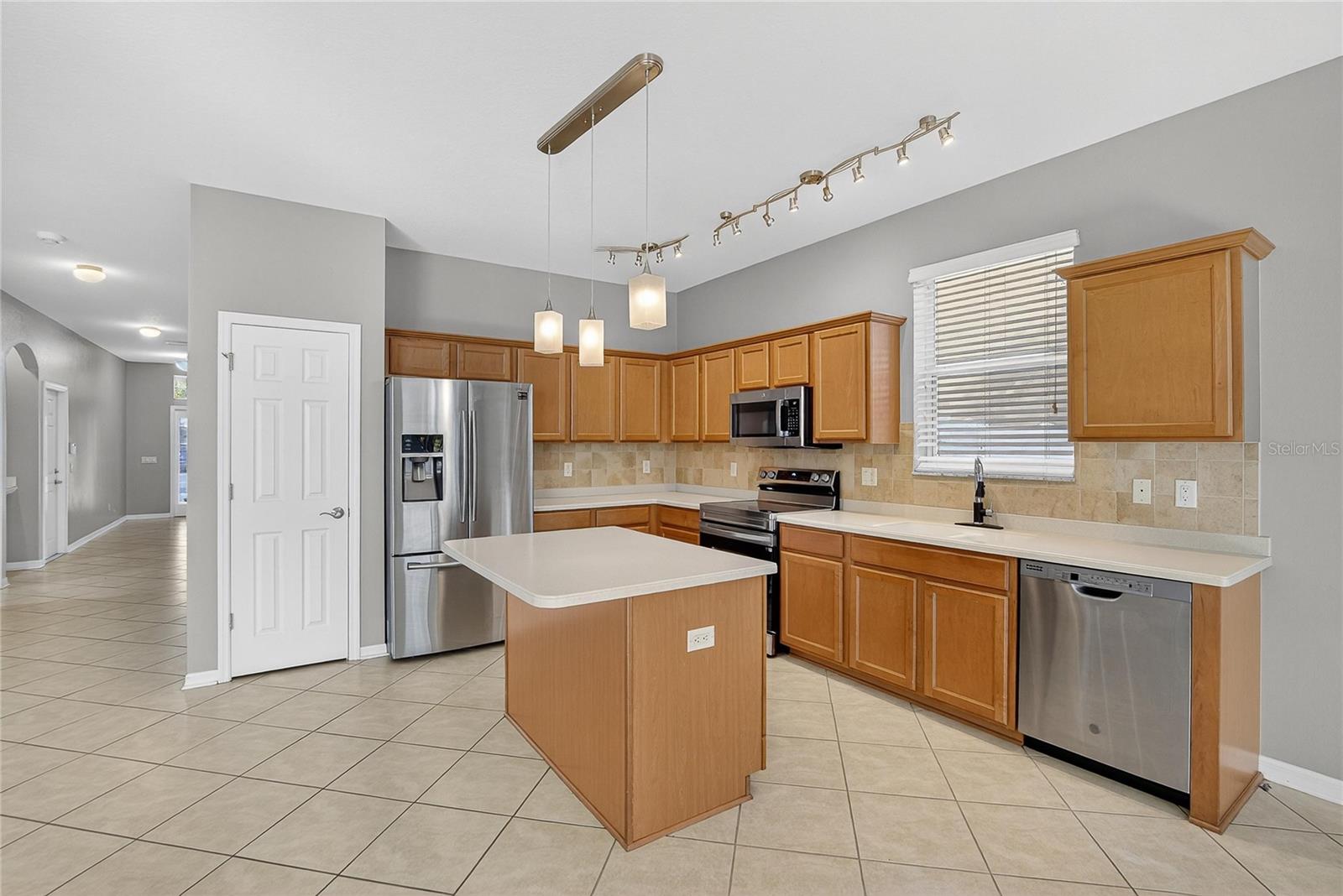 RIDGE CREST SUB UNIT 3 - Residential