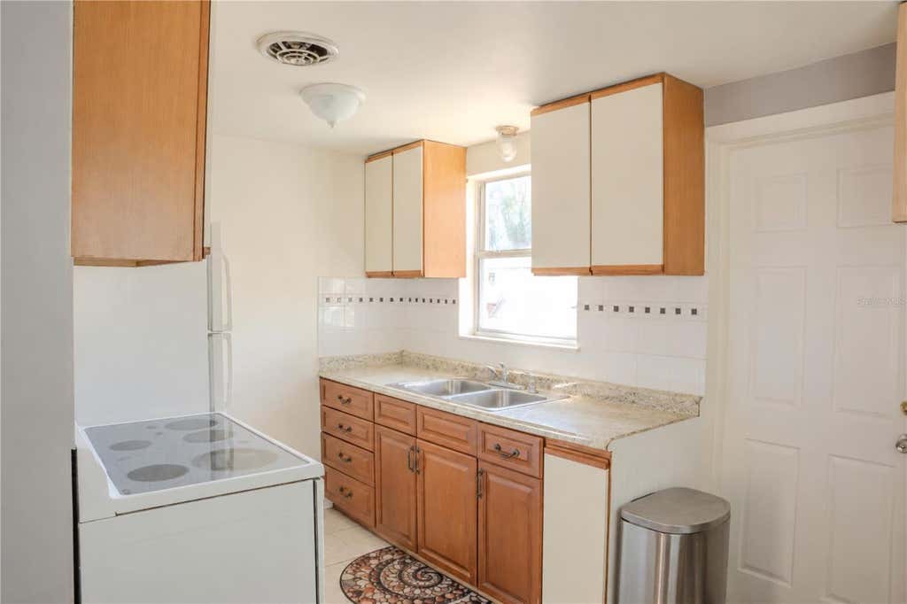 Photo of 636 Dogwood Court, Dunedin, FL 34698 (MLS # TB8536331)