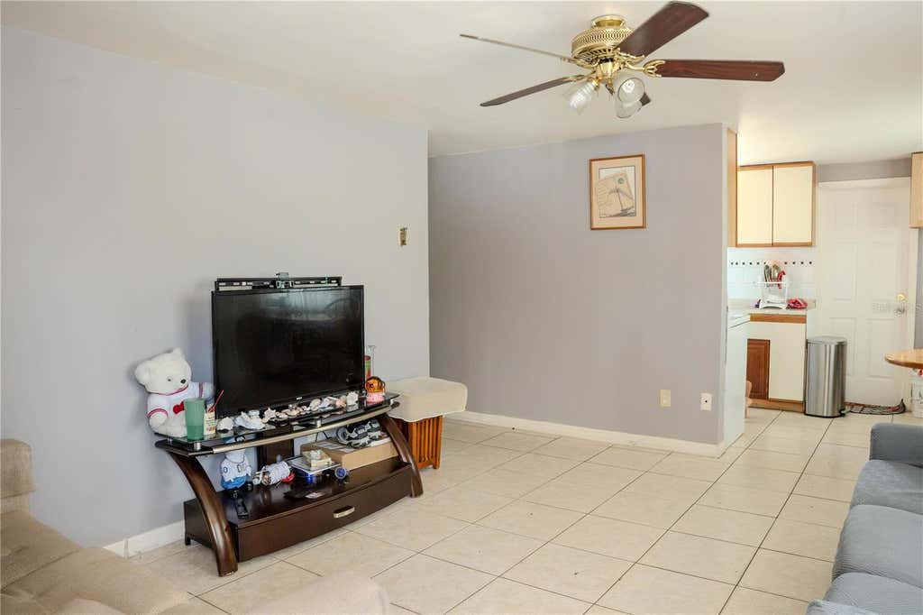 Photo of 636 Dogwood Court, Dunedin, FL 34698 (MLS # TB8536331)