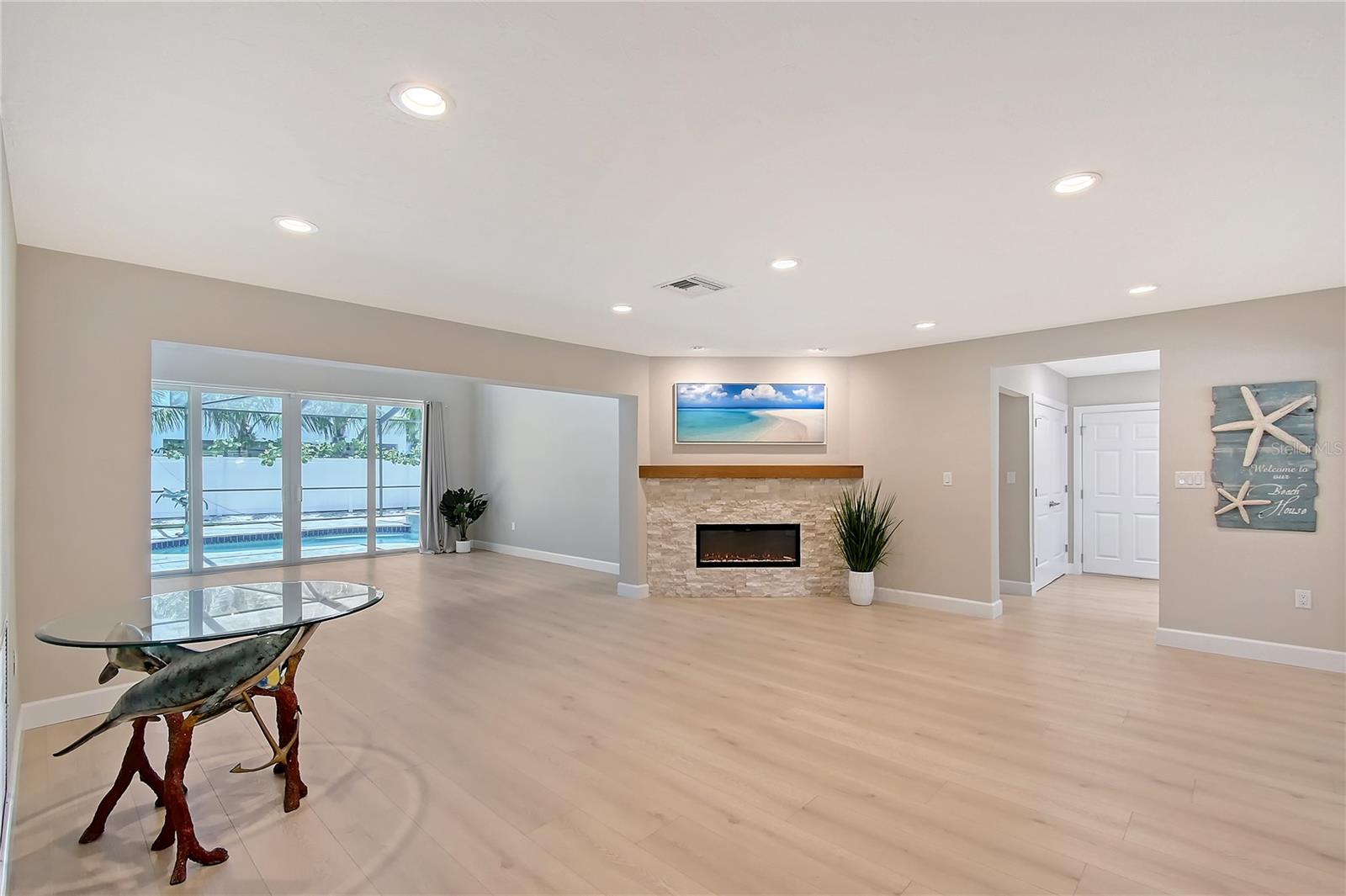 444 S POLK DRIVE