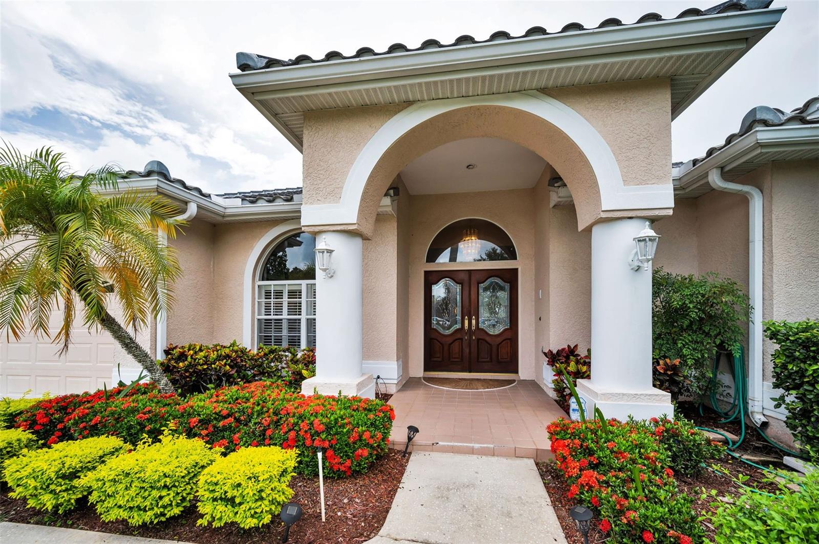 5633 WELLINGTON COURT