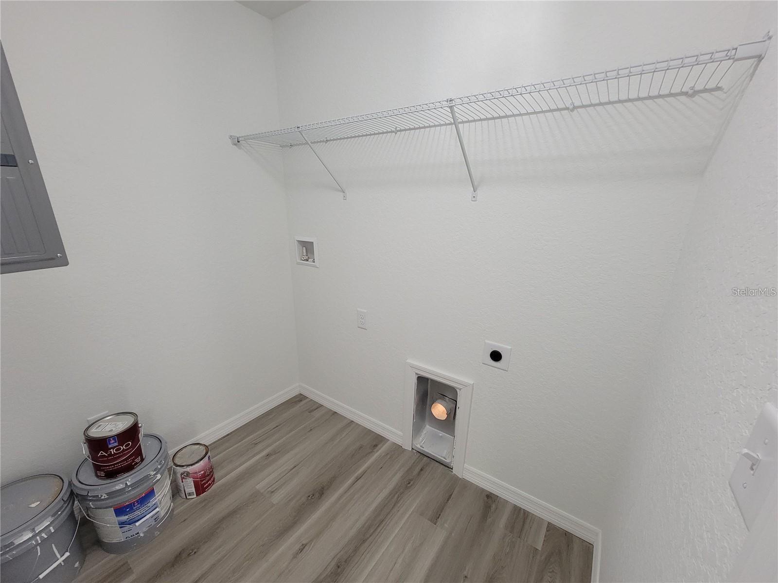 BELLEVIEW TOWN - Residential Lease