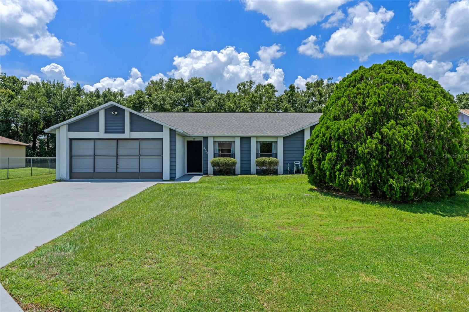 3395 PINERIDGE CIRCLE