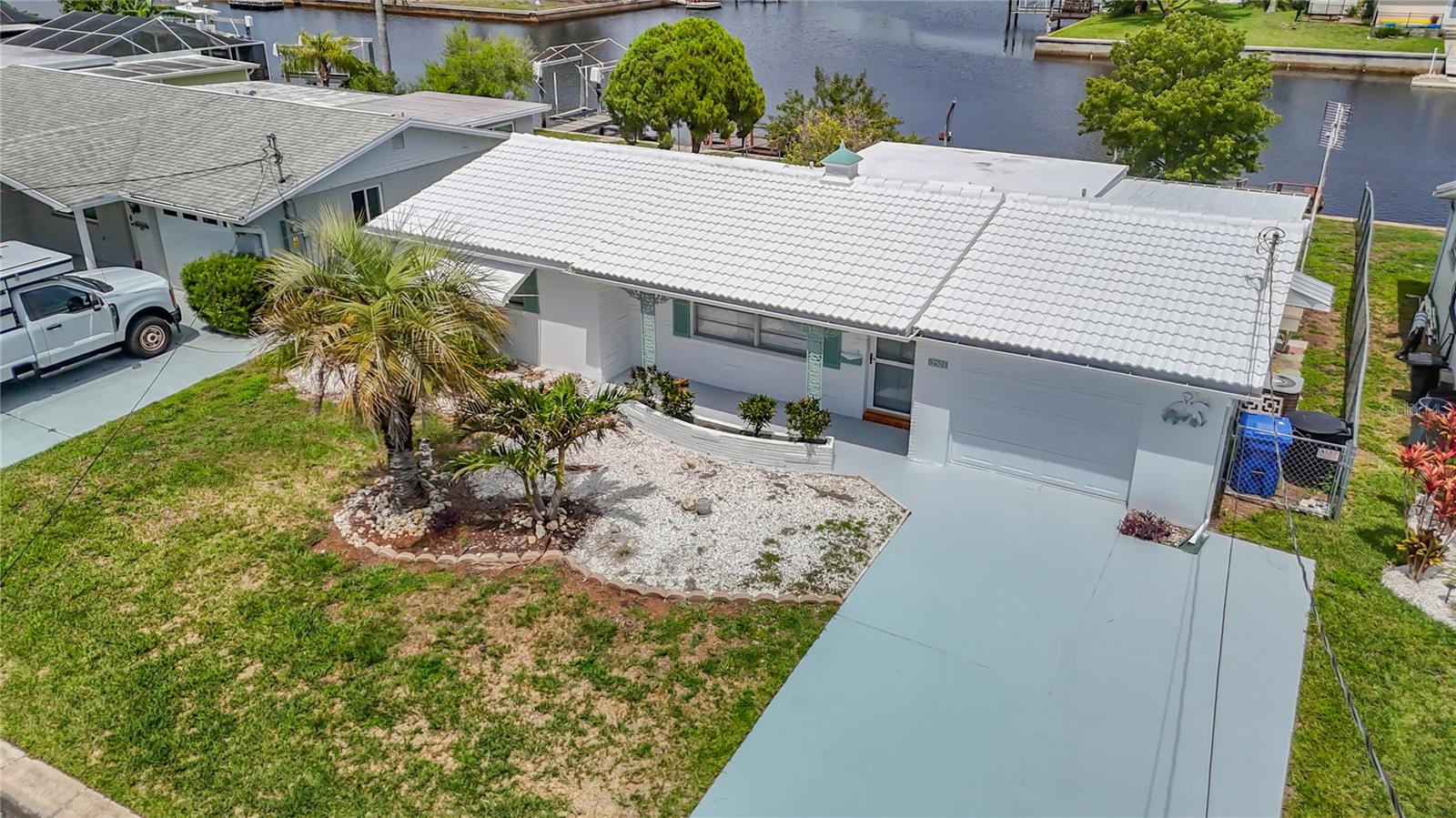 LEISURE BEACH - Residential