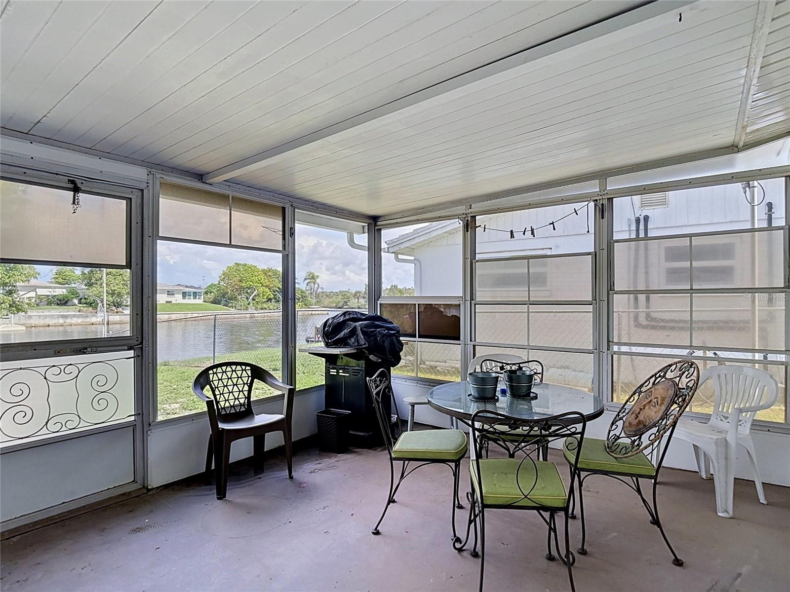 LEISURE BEACH - Residential