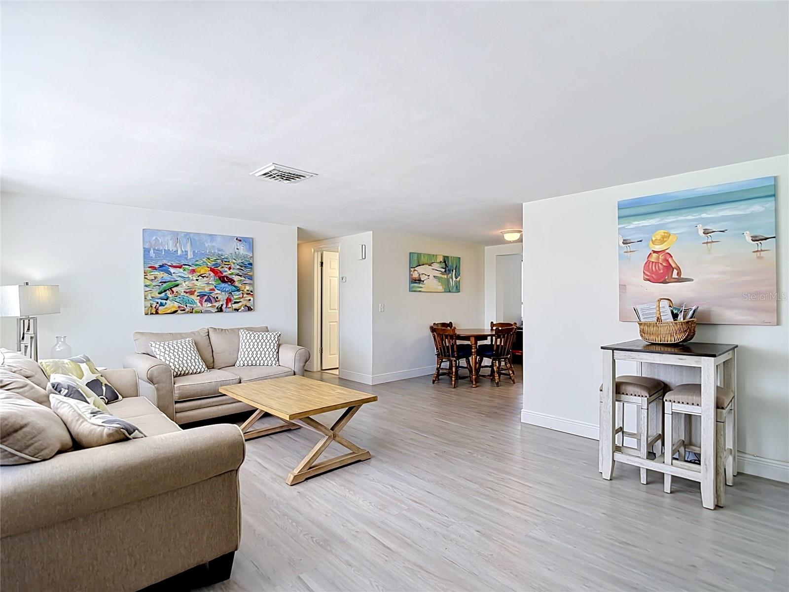 LEISURE BEACH - Residential