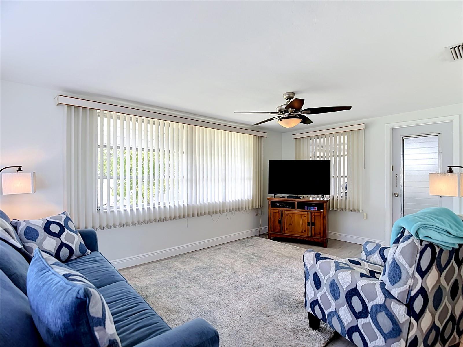 LEISURE BEACH - Residential