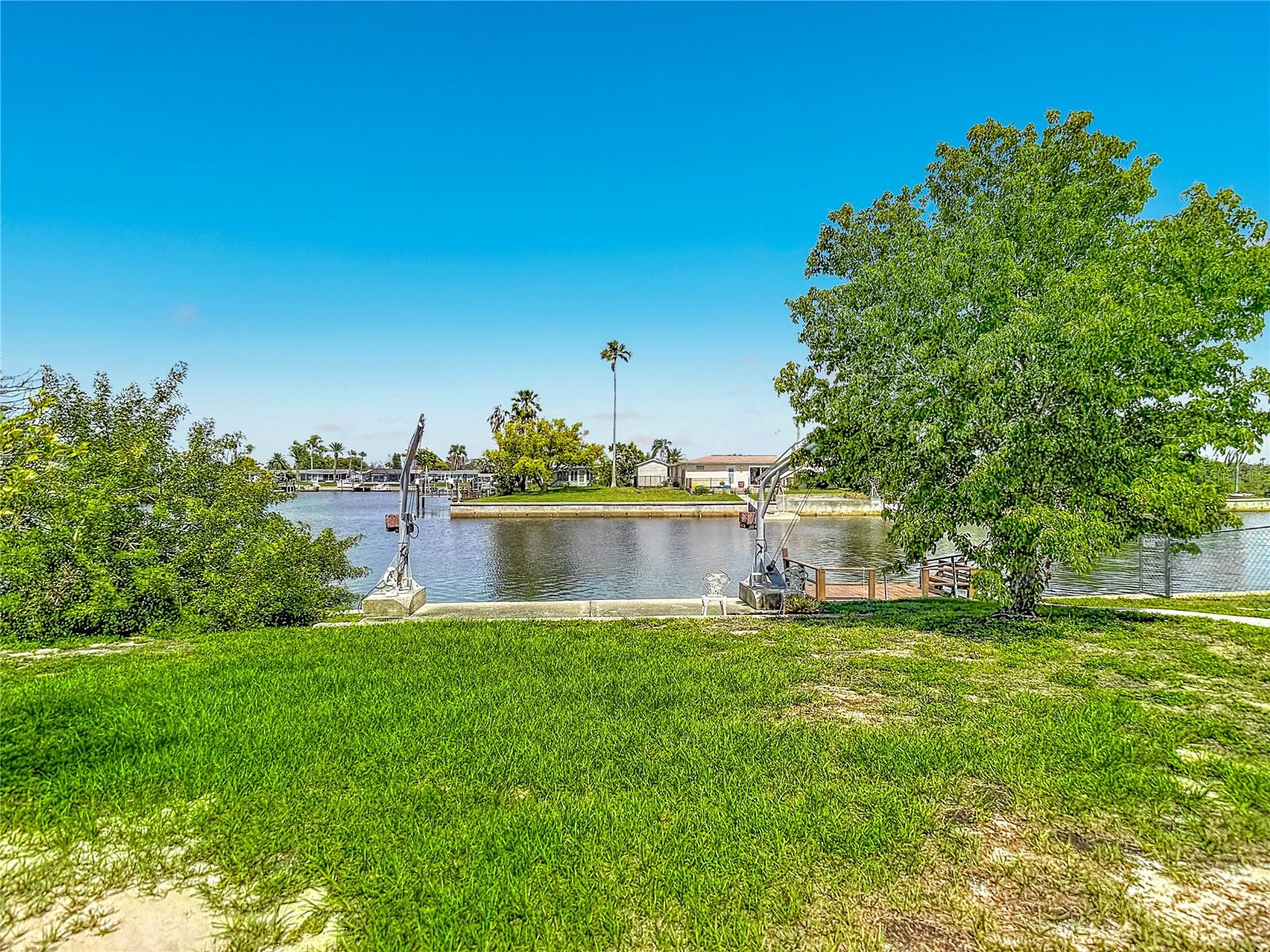 LEISURE BEACH - Residential