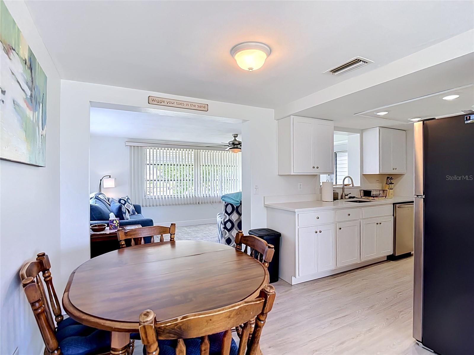 LEISURE BEACH - Residential
