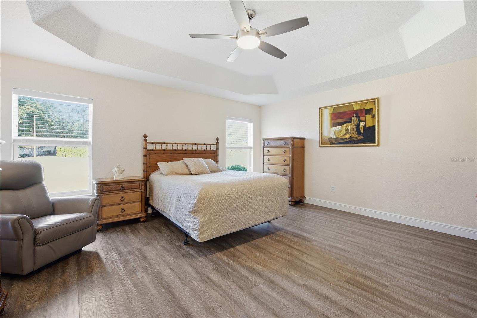 ENCLAVE/LAKESIDE LNDGS - Residential