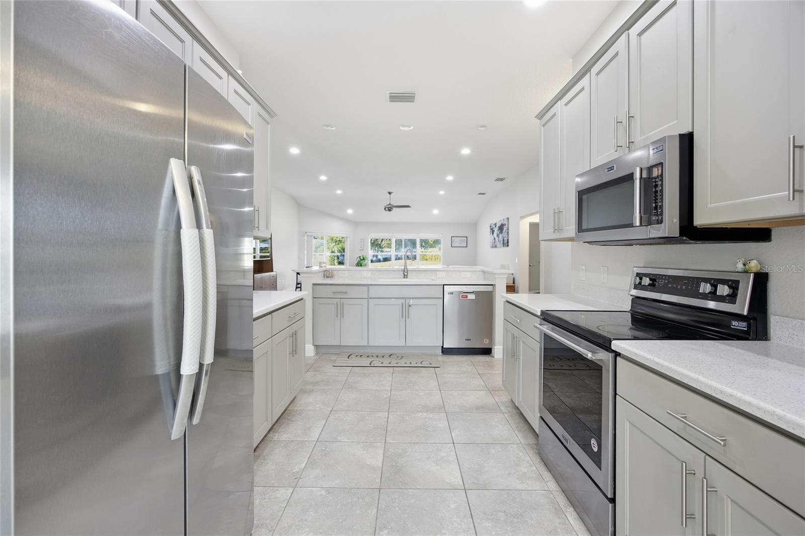 ENCLAVE/LAKESIDE LNDGS - Residential