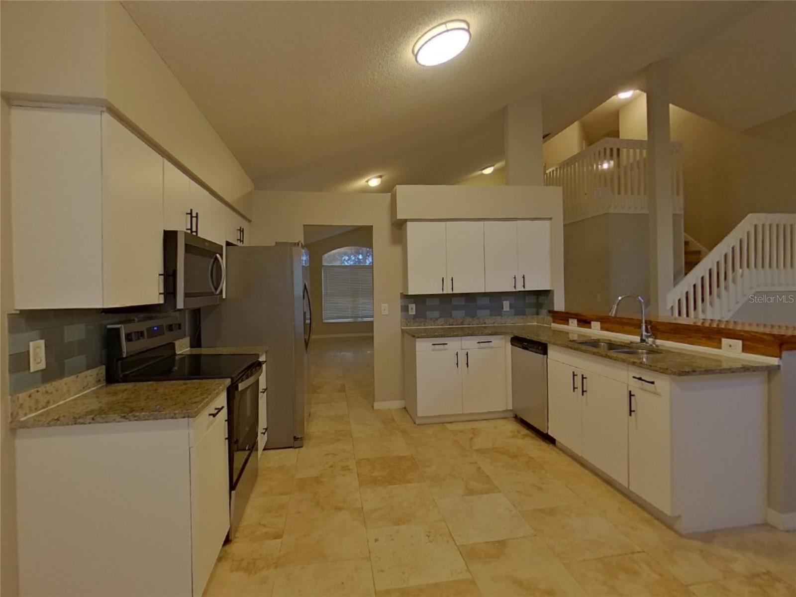 LAKE DAVENPORT ESTATES WEST PH 02 - Residential Lease