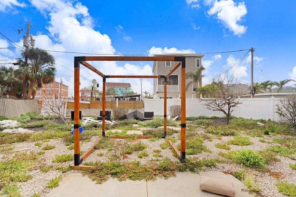 MADEIRA BEACH - Residential