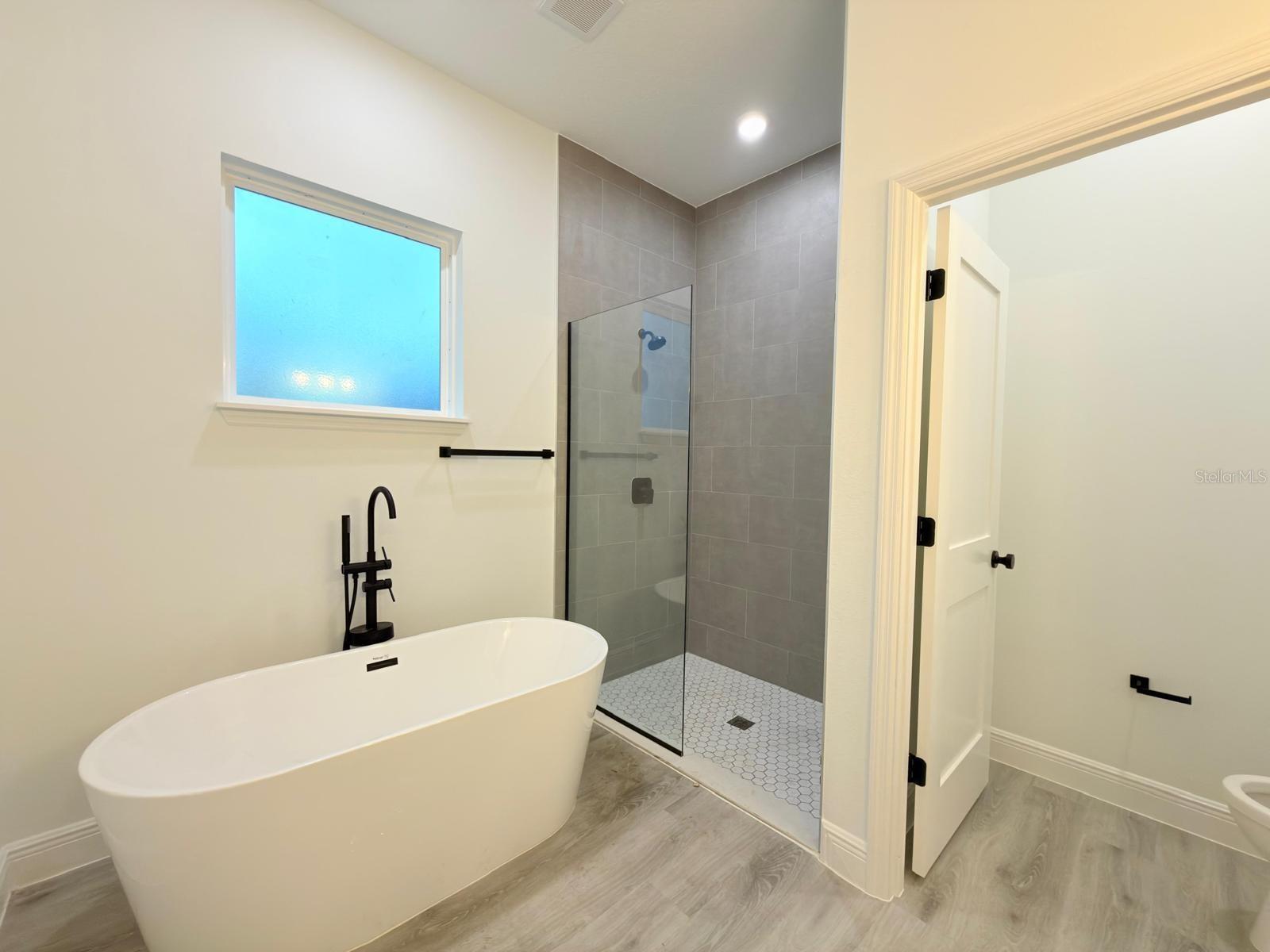 MARION OAKS - Residential