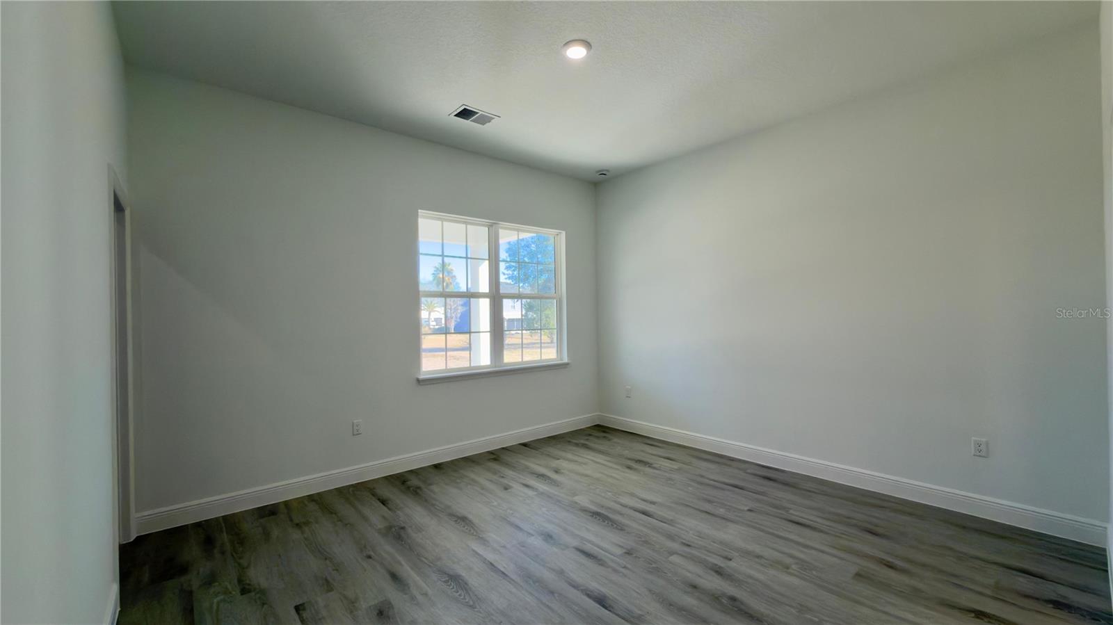 MARION OAKS - Residential