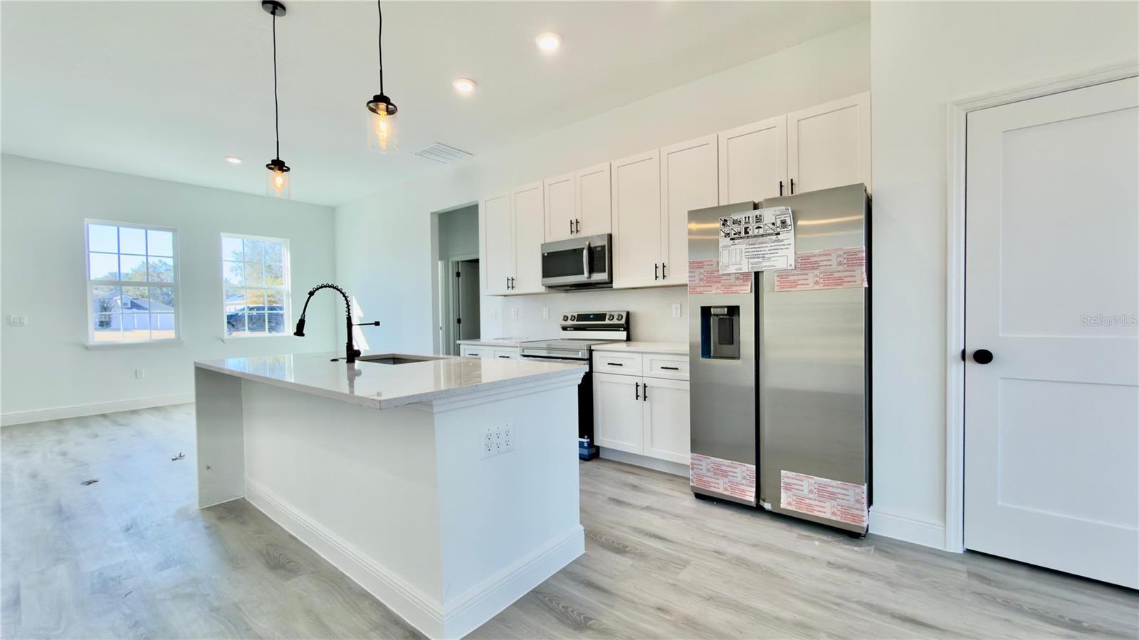 MARION OAKS - Residential