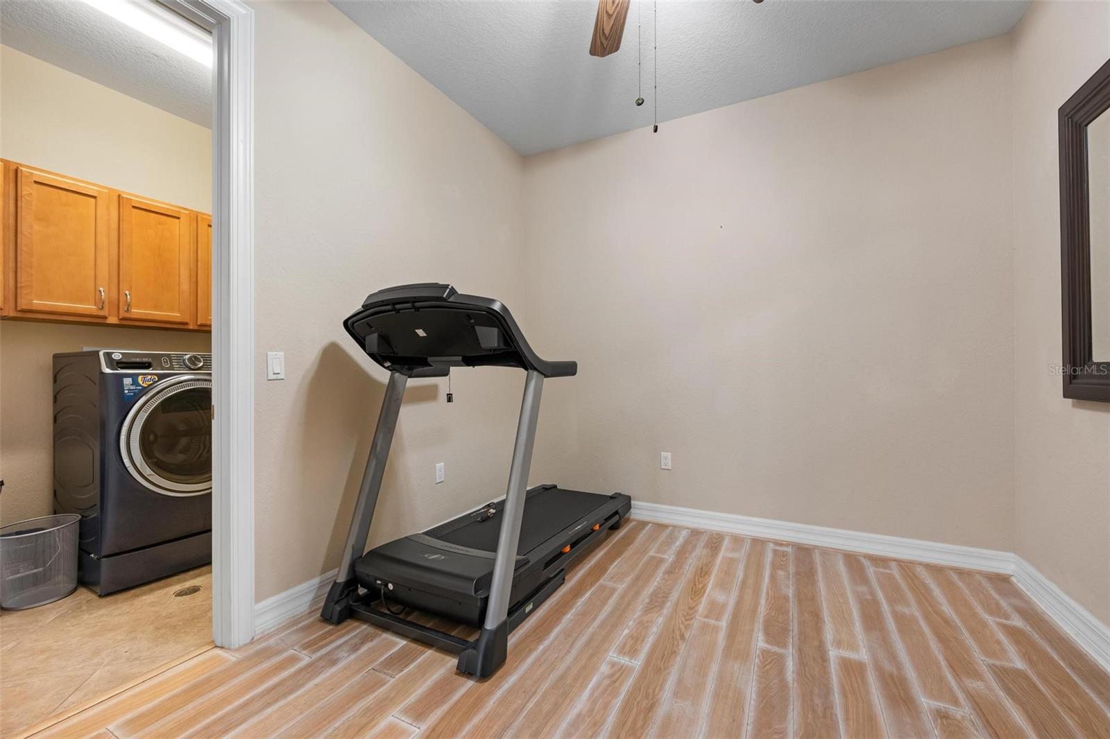 BLACKBURN HARBOR RESIDENCES - Residential