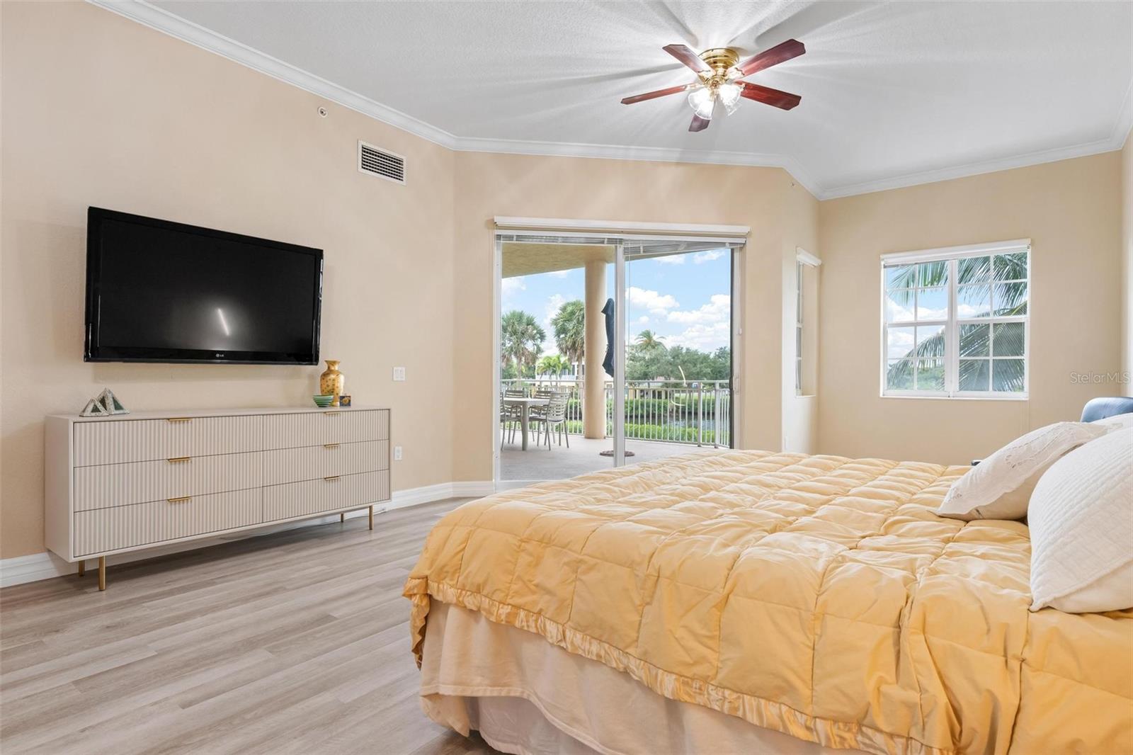 BLACKBURN HARBOR RESIDENCES - Residential