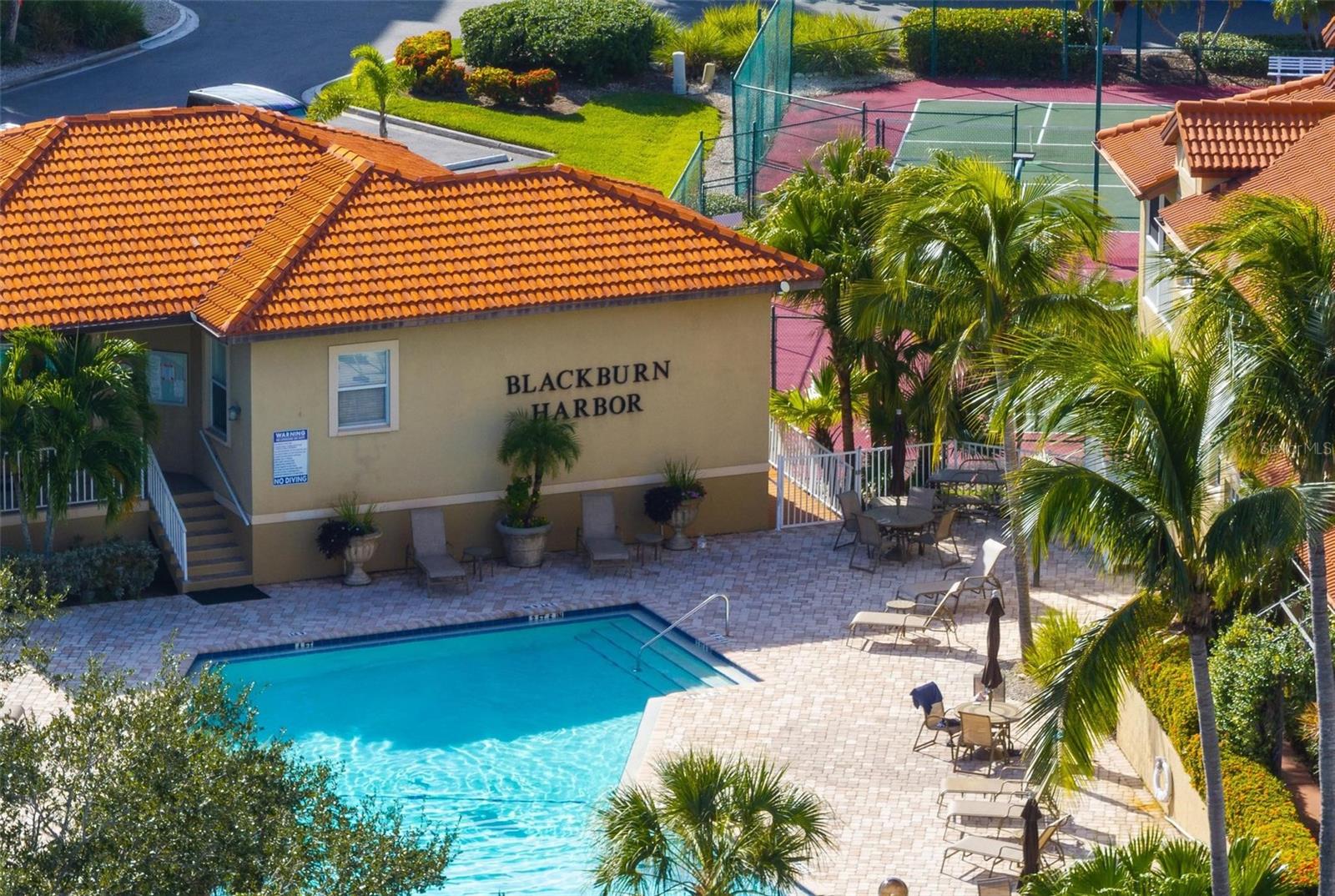 BLACKBURN HARBOR RESIDENCES - Residential