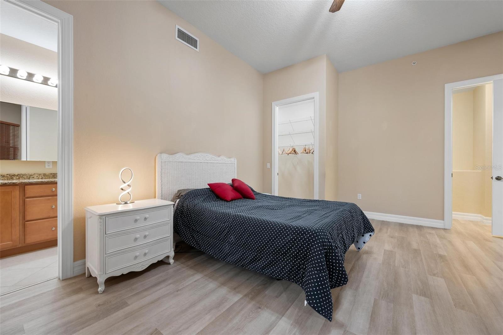 BLACKBURN HARBOR RESIDENCES - Residential