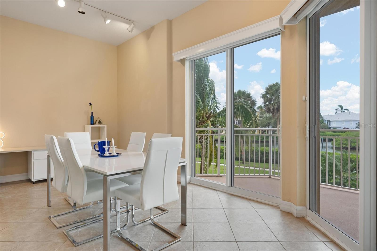 BLACKBURN HARBOR RESIDENCES - Residential