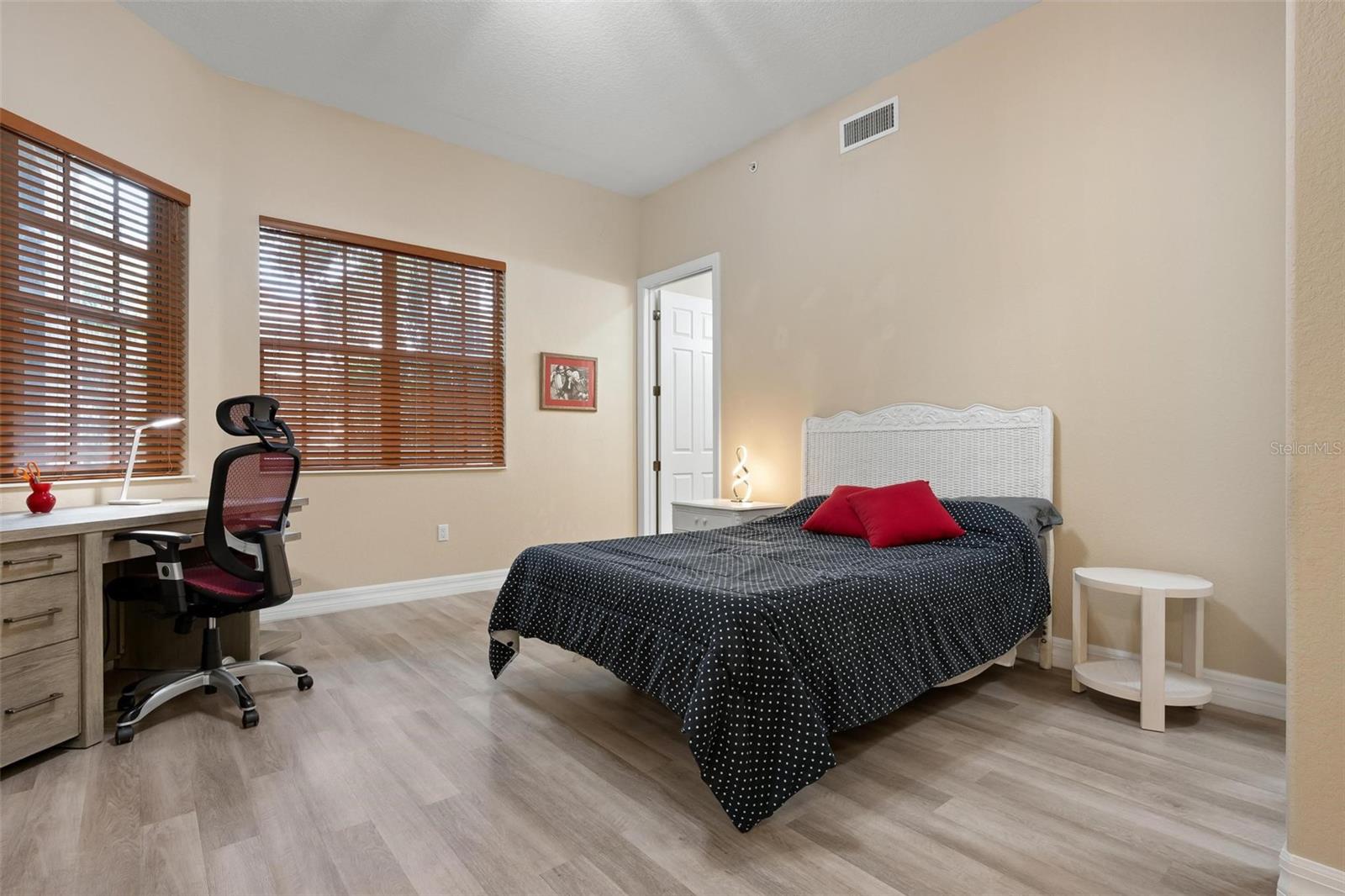 BLACKBURN HARBOR RESIDENCES - Residential