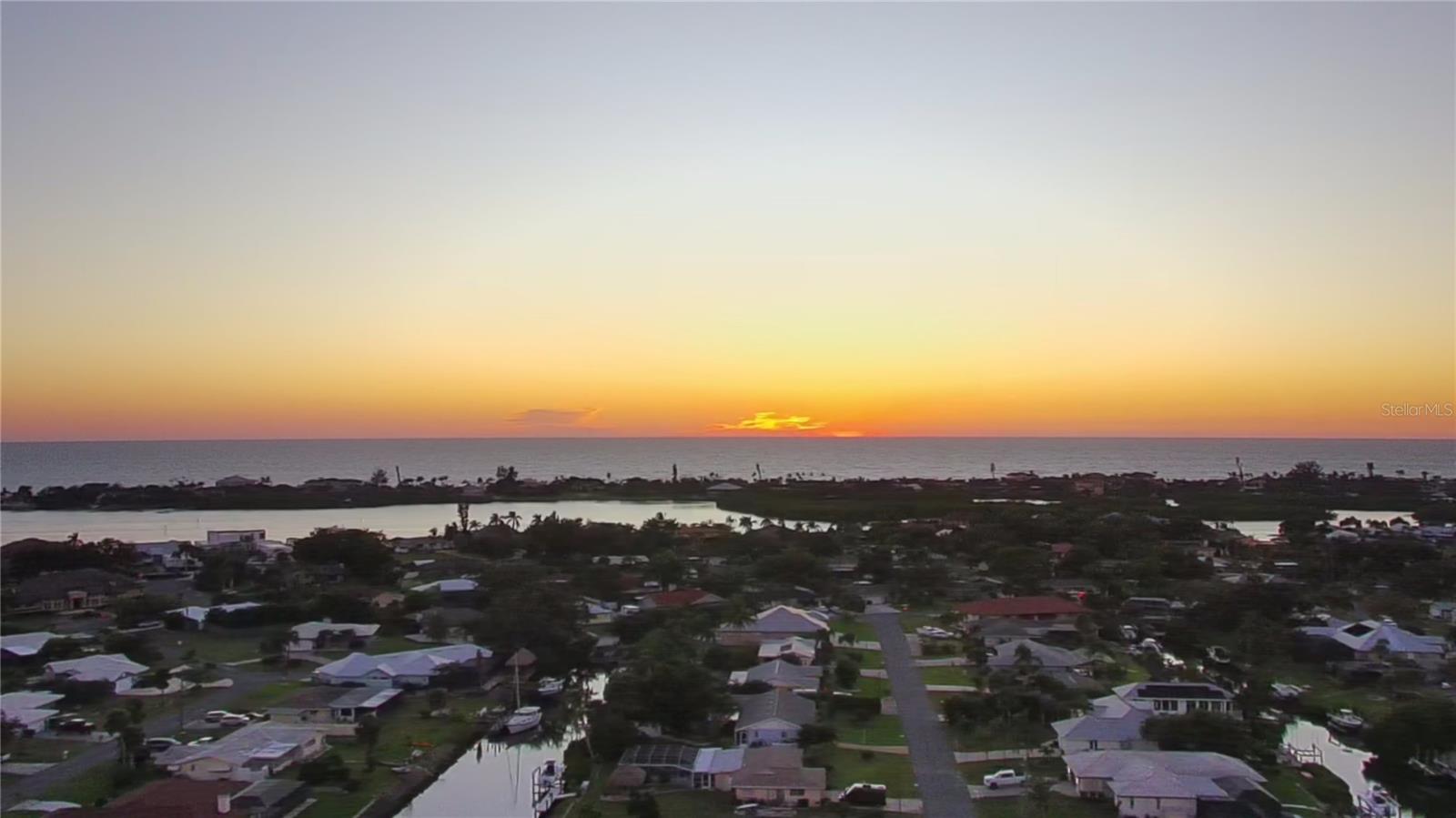 BLACKBURN HARBOR RESIDENCES - Residential