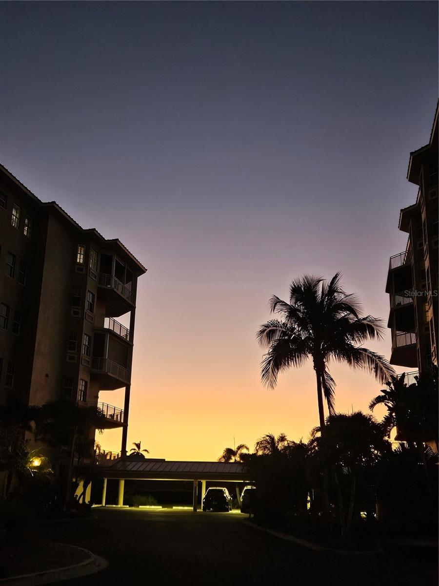 BLACKBURN HARBOR RESIDENCES - Residential