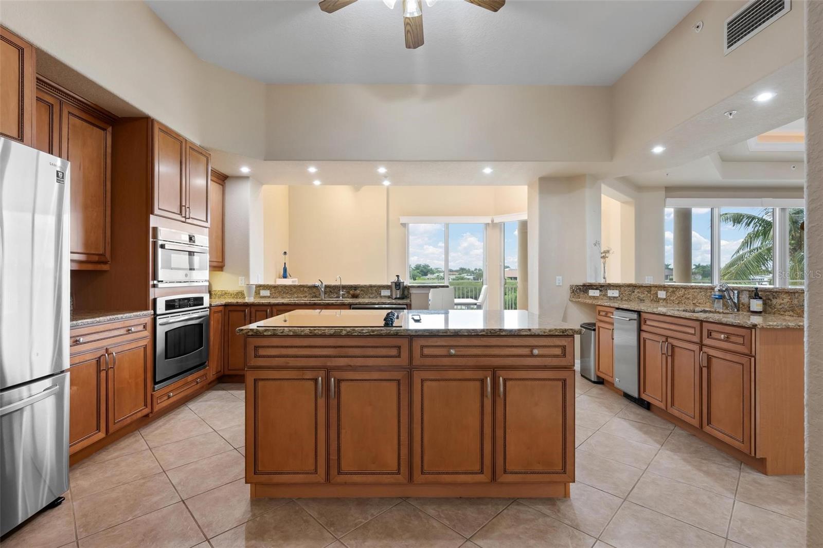 BLACKBURN HARBOR RESIDENCES - Residential