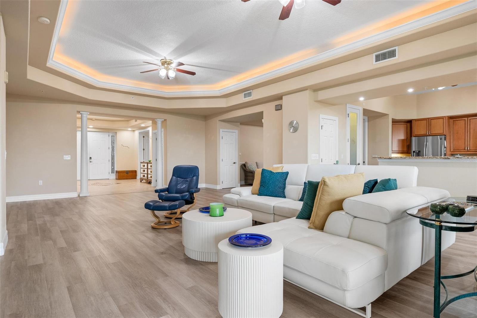 BLACKBURN HARBOR RESIDENCES - Residential