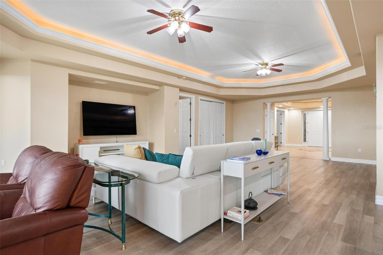 BLACKBURN HARBOR RESIDENCES - Residential