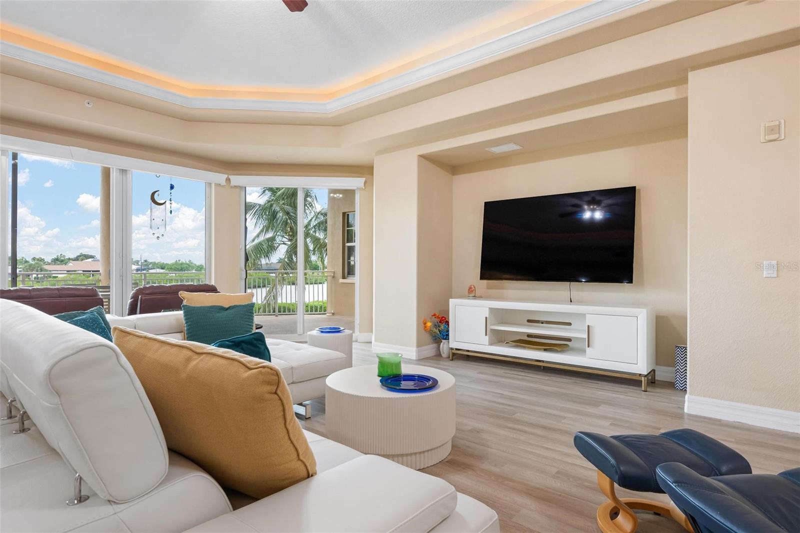 BLACKBURN HARBOR RESIDENCES - Residential