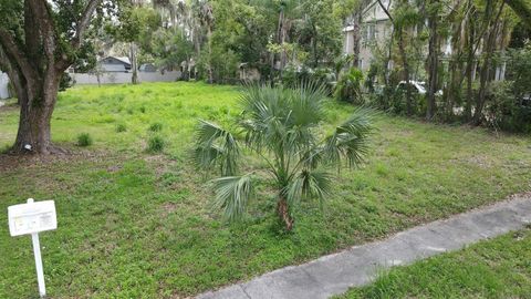 907 KOLB STREET LEESBURG FL 34748